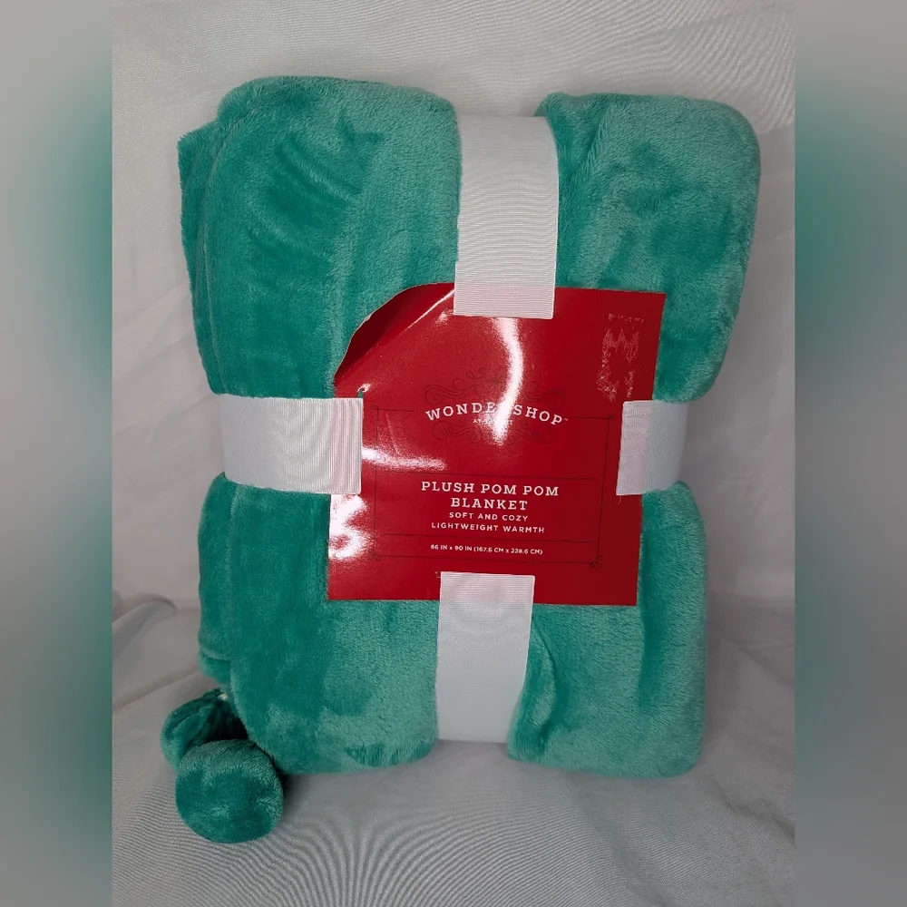 NWT Target Wondershop Plush Pom Pom Blanket